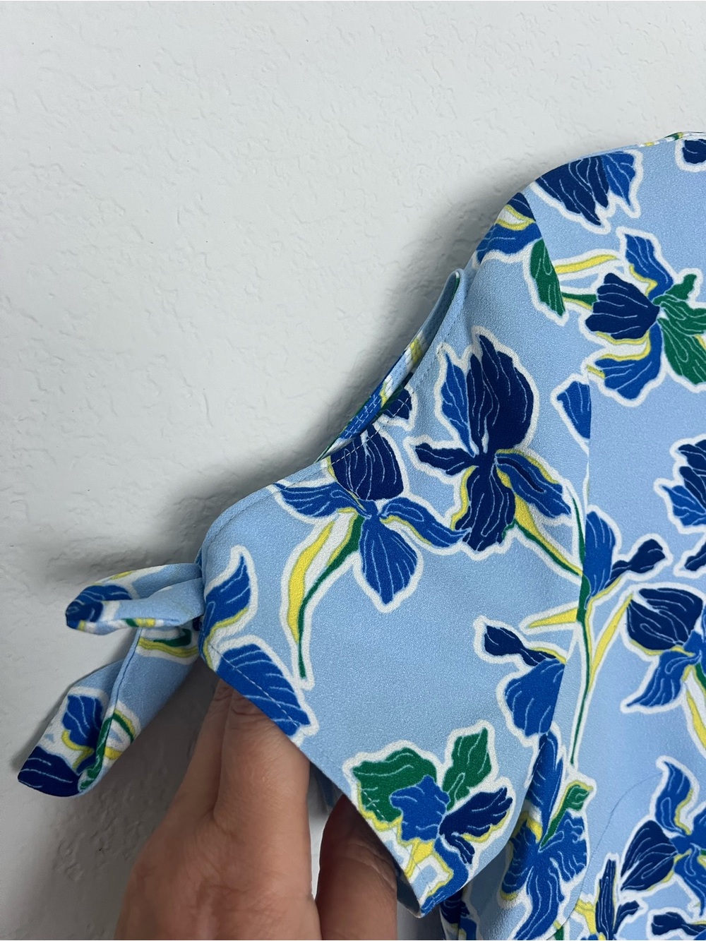 Banana Republic Blue Floral Short Sleeve Dress - Picture 5 of 6